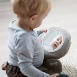 Done By Deer Activiteitenknuffels Verstoppertje - Lalee -Done By Deer 4823439 done by deer activiteitenknuffels verstoppertje lalee ilovespeelgoed.nl1