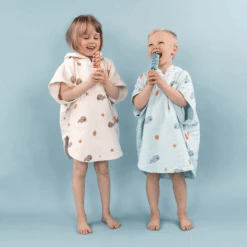 Done By Deer ™ Bad Poncho Wally Blauw -Done By Deer done by deer bad poncho wally blauw a395040 3