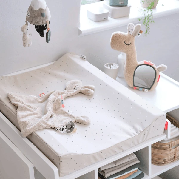 Done By Deer ™Kleedkussen Easy Wipe Confetti Blue 3 Done By Deer ™Kleedkussen Easy Wipe Confetti Blue - Afbeelding 3