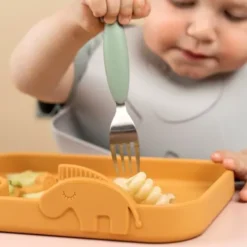 Done By Deer Siliconen Vakjesbord Peekaboo - Mustard -Done By Deer done by deer siliconen kinderbord peekaboo mustard4